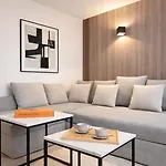 Arc De Triomphe - Premium Apartment For 4