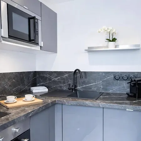 Arc De Triomphe - Premium For 4 Apartment *